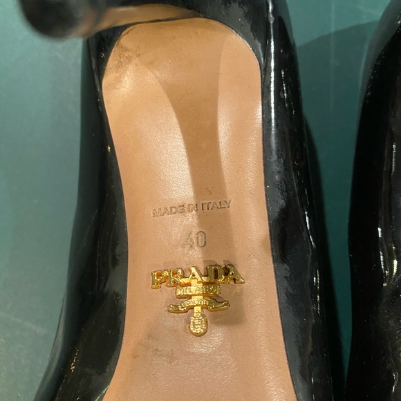Prada heels - Picture 5 of 6